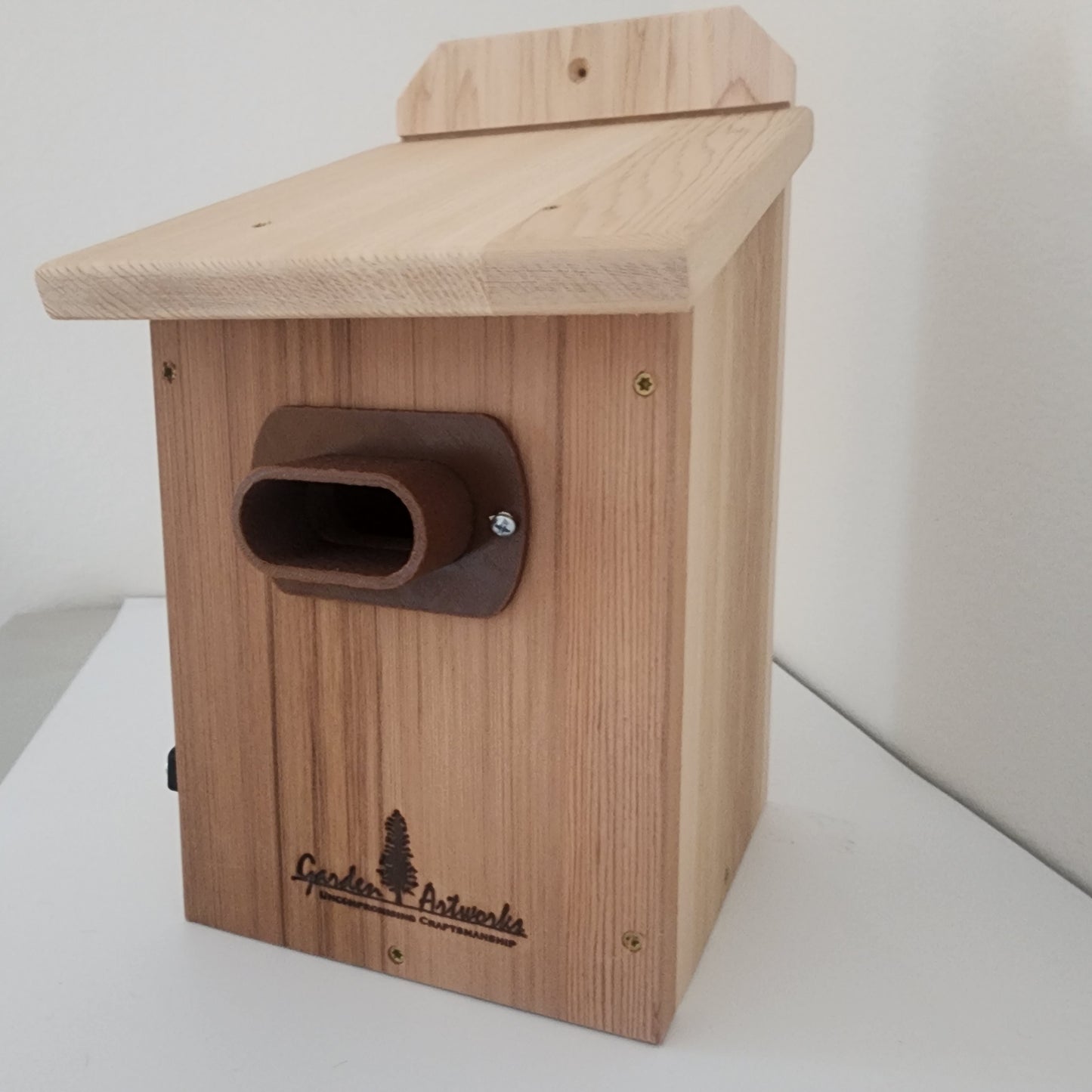 7/8" x 2" Oval Birdhouse Predator Guard
